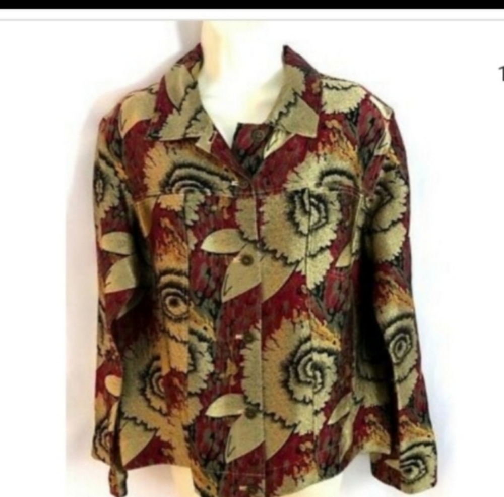 CHICO'S  JACQUARD RED AND GOLD JACKET,Size 3